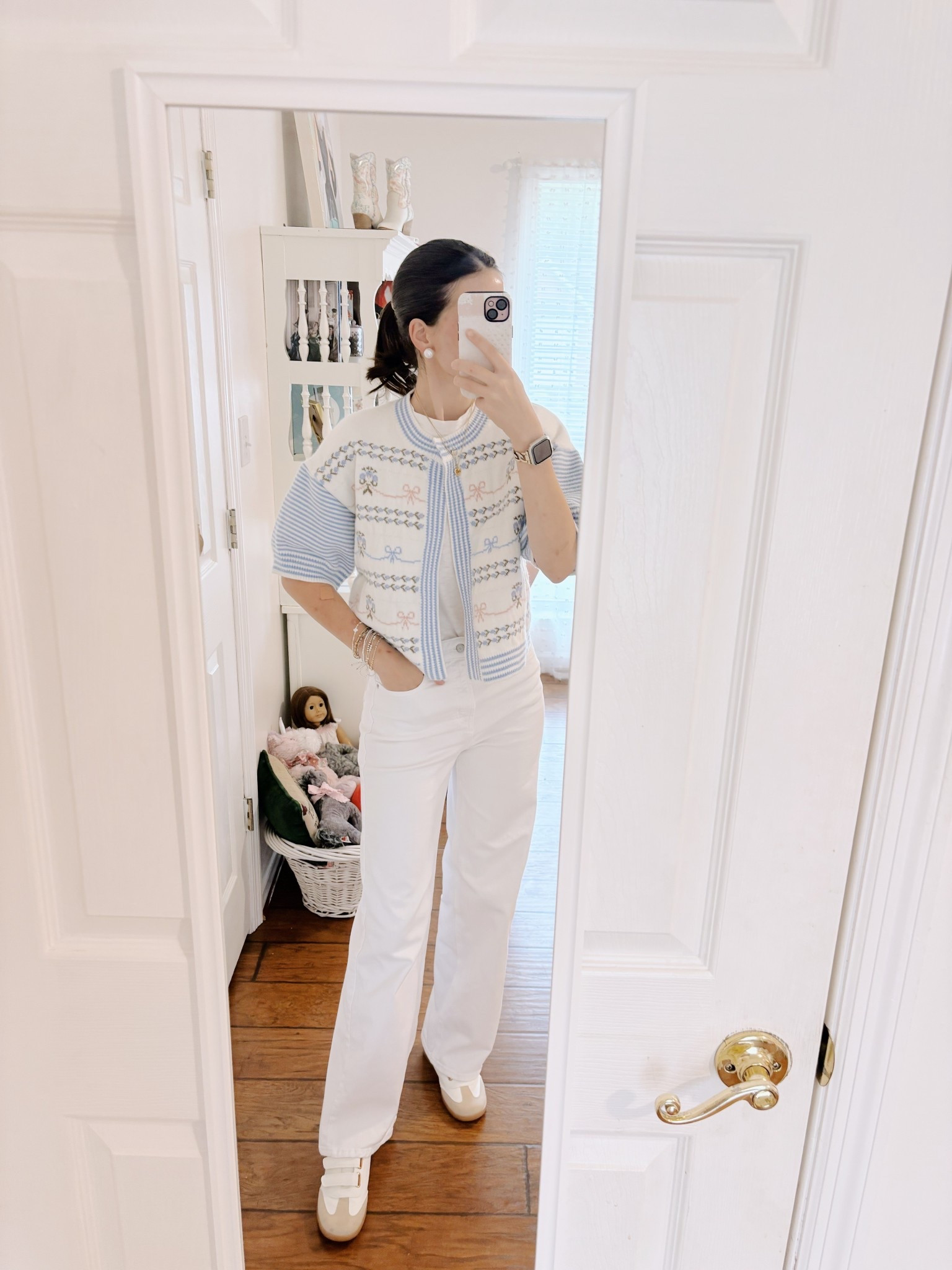 work ootd! Cardigan is from fancy
D boutique last year, linked similar!

#LTKWorkwear #LTKFindsUnder100 #LTKFindsUnder50