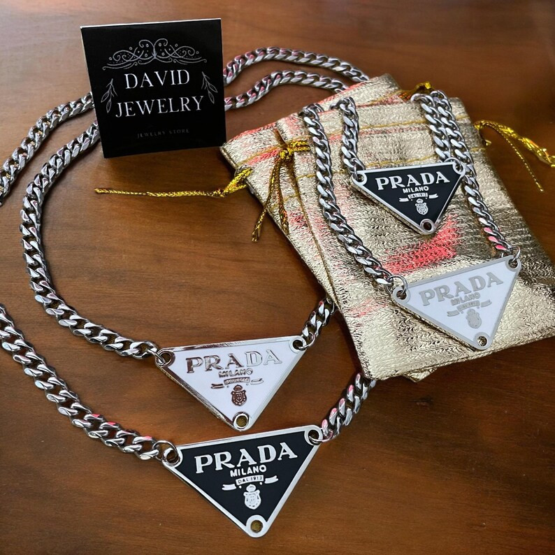 Cuban Jersey Triangle Necklace - Etsy | Etsy (US)