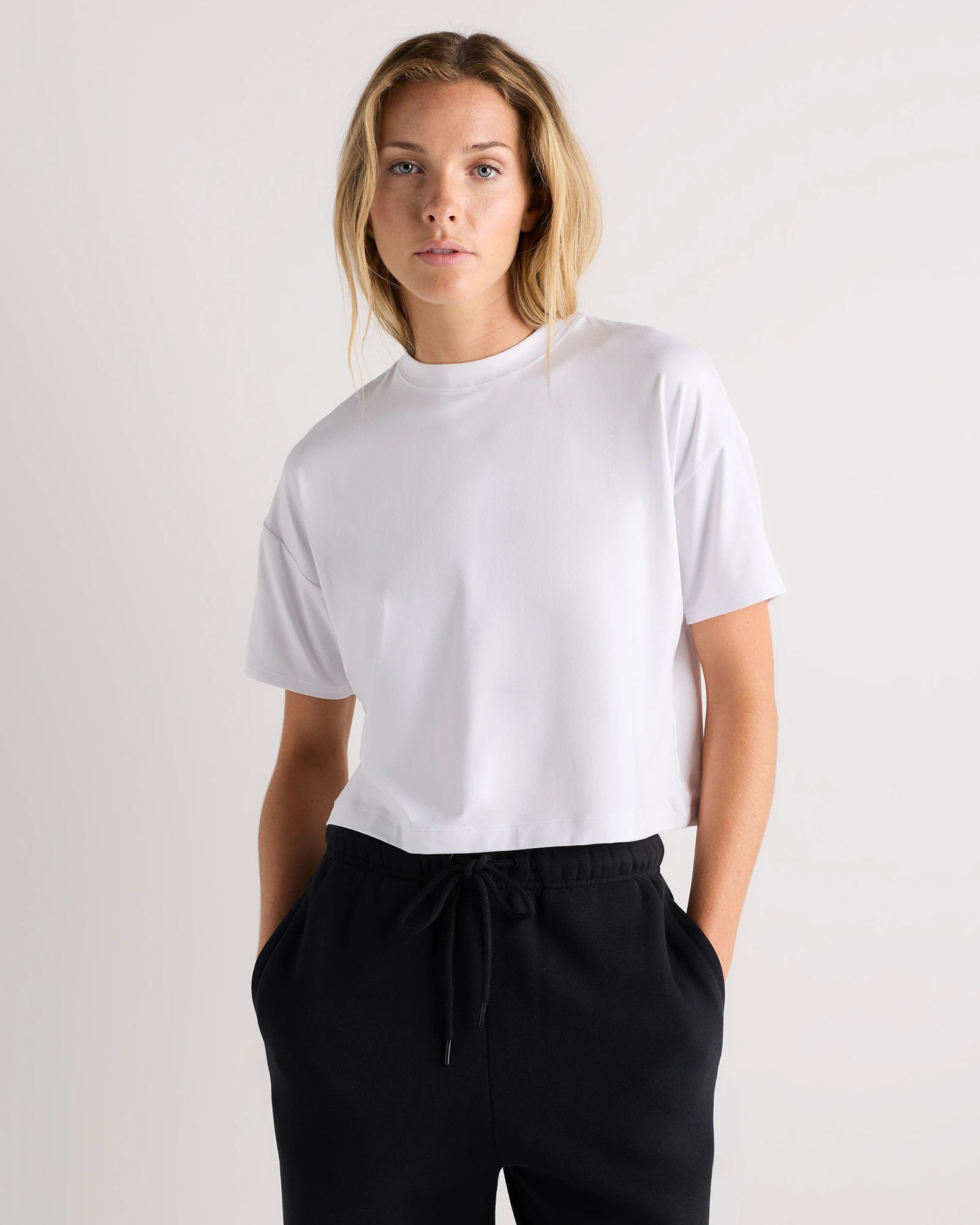 Quince | Women's Flowknit Breeze Boxy Cropped T-Shirt in Heather Green, Size XL, Recycled Polyester | Quince