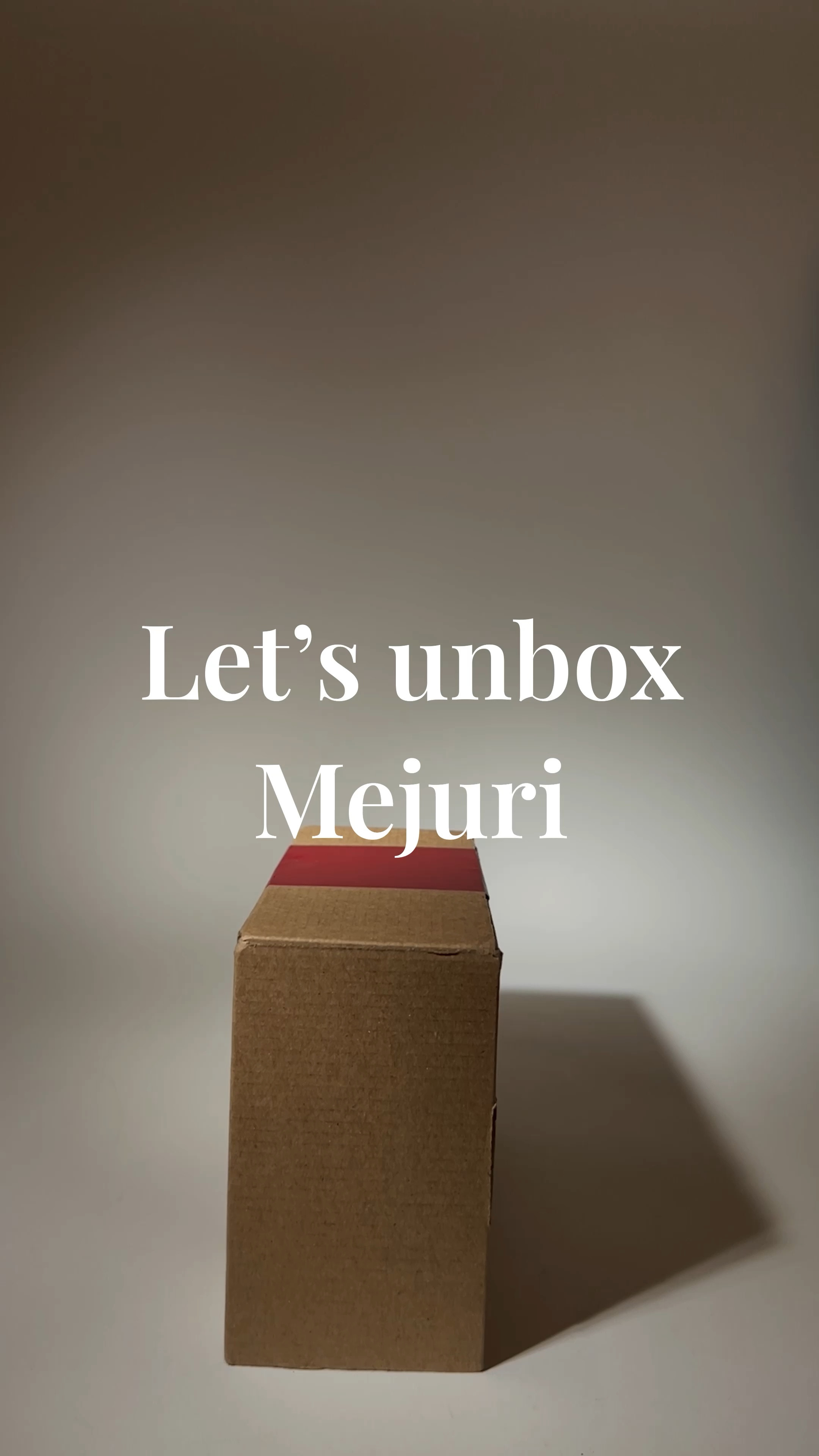 Unboxing my new ring 💍🫣🎁📦🤩 An early Christmas gift from my hubby, couldn’t be more happy! 

#LTKVideo #LTKwedding #LTKGiftGuide