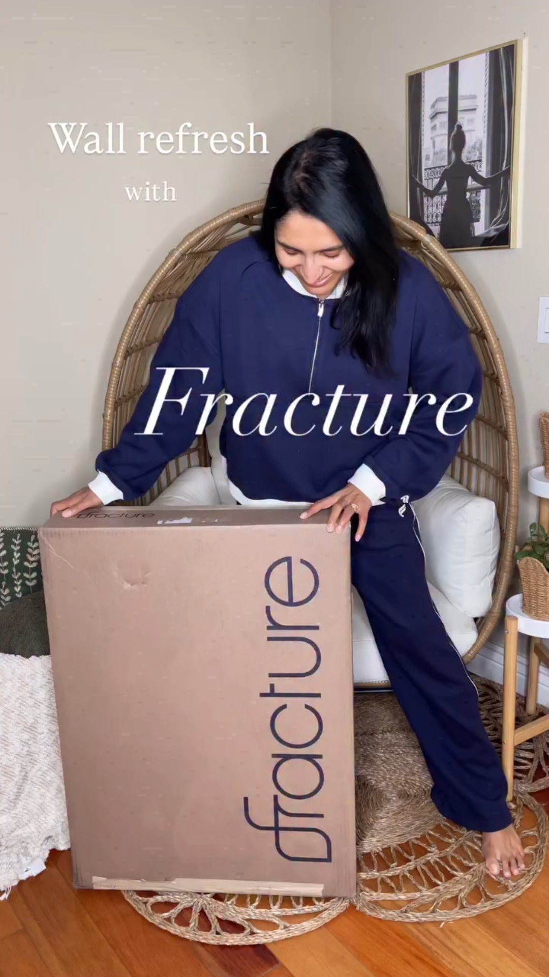 Always a good idea to switch up some wall decor to bring in a slice of the upcoming season!! These glass prints from @fractureme * are the perfect addition to our boho themed living room!! Mentally, I’m picturing myself on a Vespa on the southern coast of Italy!! Physically, well, let’s not go there on a Wednesday 🥹🥹🥹 But staring at these prints sure helps!!! 😆🤣
.
.
.
Glass prints @fractureme *
.
.
#fractureme #homedecorideas #wallupgrades
#homedecor #easywalldecor