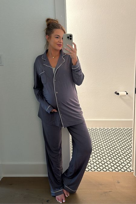 wearing a medium! ordered these comfy pjs for postpartum & they’re so comfortable i’m definitely already getting use!