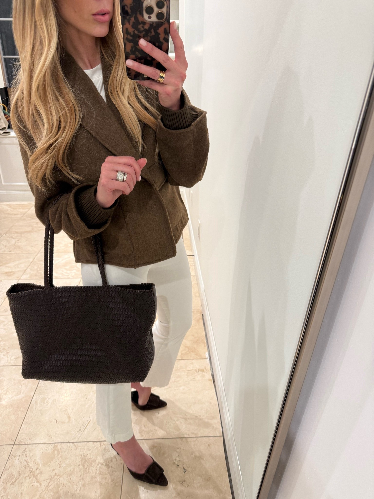 You’ll reach for this jacket every day in the fall. It also works for late summer with white jeans as well.

#LTKmomlife #LTKSaleAlert