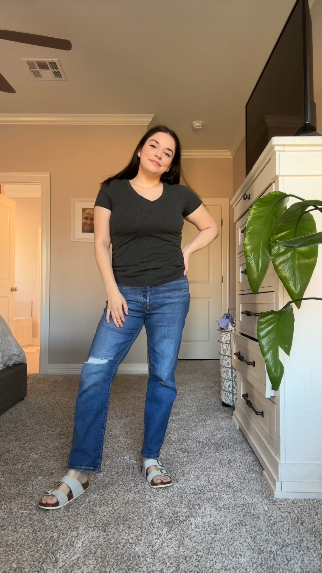Casual jeans and T-shirt look 

#LTKfindsunder50 #LTKmidsize #LTKstyletip