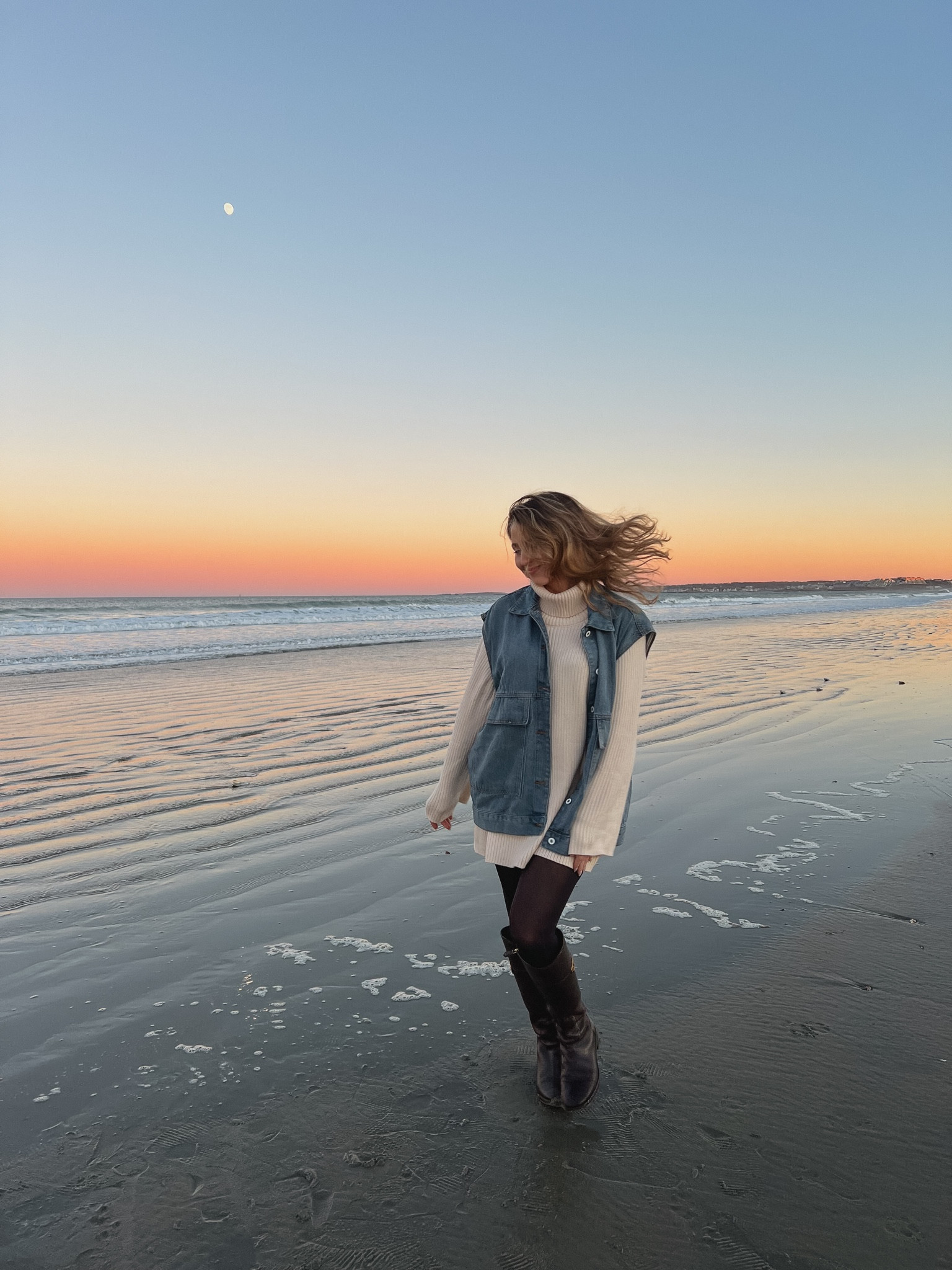 〰️ OOTD 3. coastal holiday 〰️

outfit inspired by alyssa sheills amazon storefront! cozy, cute, comfy 💙💛🧡❤️🤎 

p.s hope you all had the best thanksgiving surrounded by loved ones and maybeeeee even a gorgeous east coast november sunset like such

dress + vest: so versatile, amazon
tights: target
boots: tory burch
earrings: amazon
hair products: pureology
nails: glamnetic

#LTKHoliday #LTKstyletip #LTKSeasonal