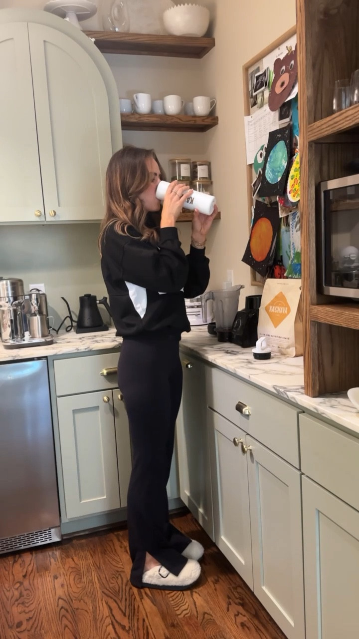 @kachava is a whole body meal loaded with vitamins, minerals, & fiber. It also tastes so much better just on its own than anything I’ve had. I crave it!! The Chai has been my go to during winter, but I also drink the Chocolate on repeat. It’s amazing to have on hand & bring into your life as a daily habit.

You can save $20 off your first two bags with code: ALOPROFILE20 if you want a small way to prioritize your nutrition & feel a difference in a big way in the new year. #kachavapartner #protein #morningroutine

#LTKmomlife #LTKmorningroutine #LTKdayinmylife