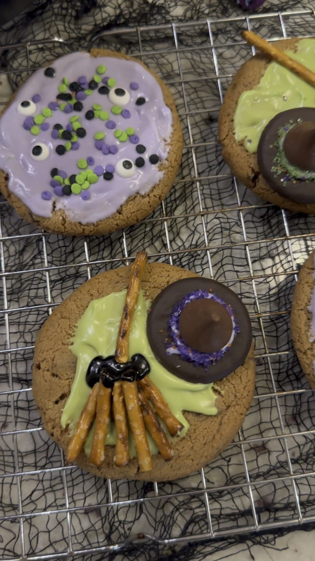 These are tooooo fun! Sharing what you need! 

#LTKParties #LTKHalloween