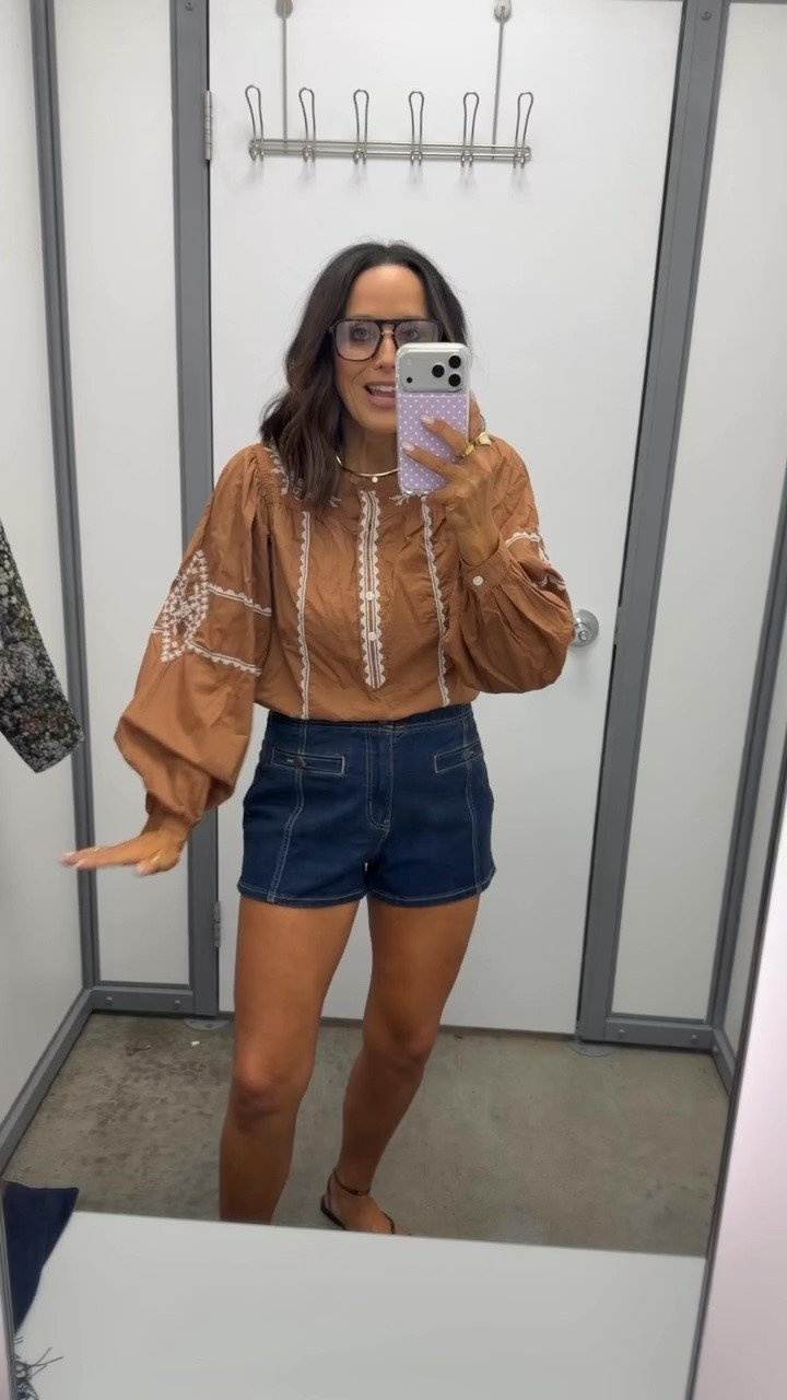 Walmart is really coming through with the Anthro vibes lately 😍 this top is SO cute!
Wearing a xs
#WalmartFinds #WalmartFashion #WalmartStyle #AnthroVibes #AffordableFashion #LTKFinds #LTKStyle #LTKCreator #FallFashion #FallStyle

#LTKxWalmart