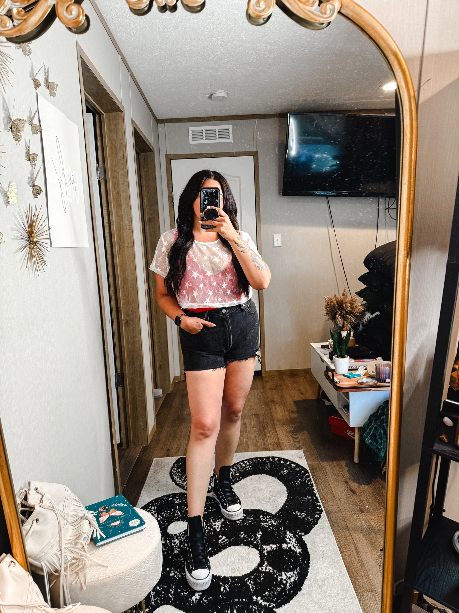 Memorial Day outfit inspo!

Summer outfit 
Jeans
Jean shorts 
501 shorts 

#LTKFindsUnder100 #LTKSeasonal #LTKMidsize