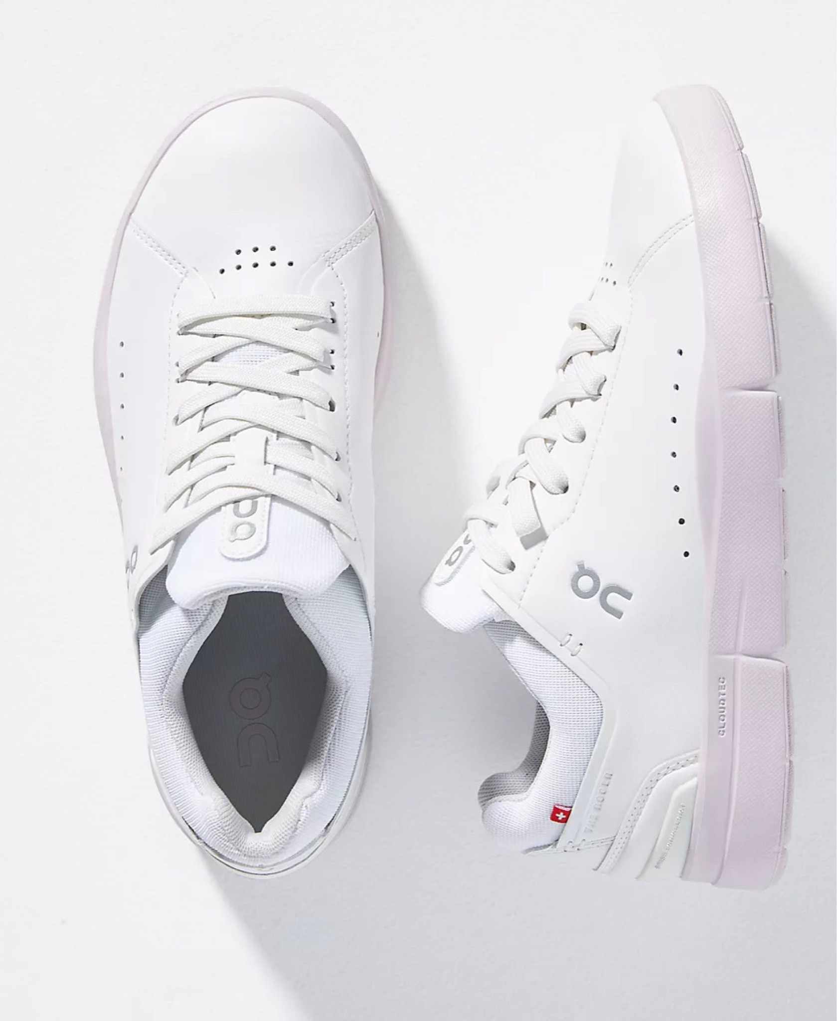 On Running sneakers
Running 
Sneakers
#ltkfit 


#LTKSeasonal #LTKU #LTKFind