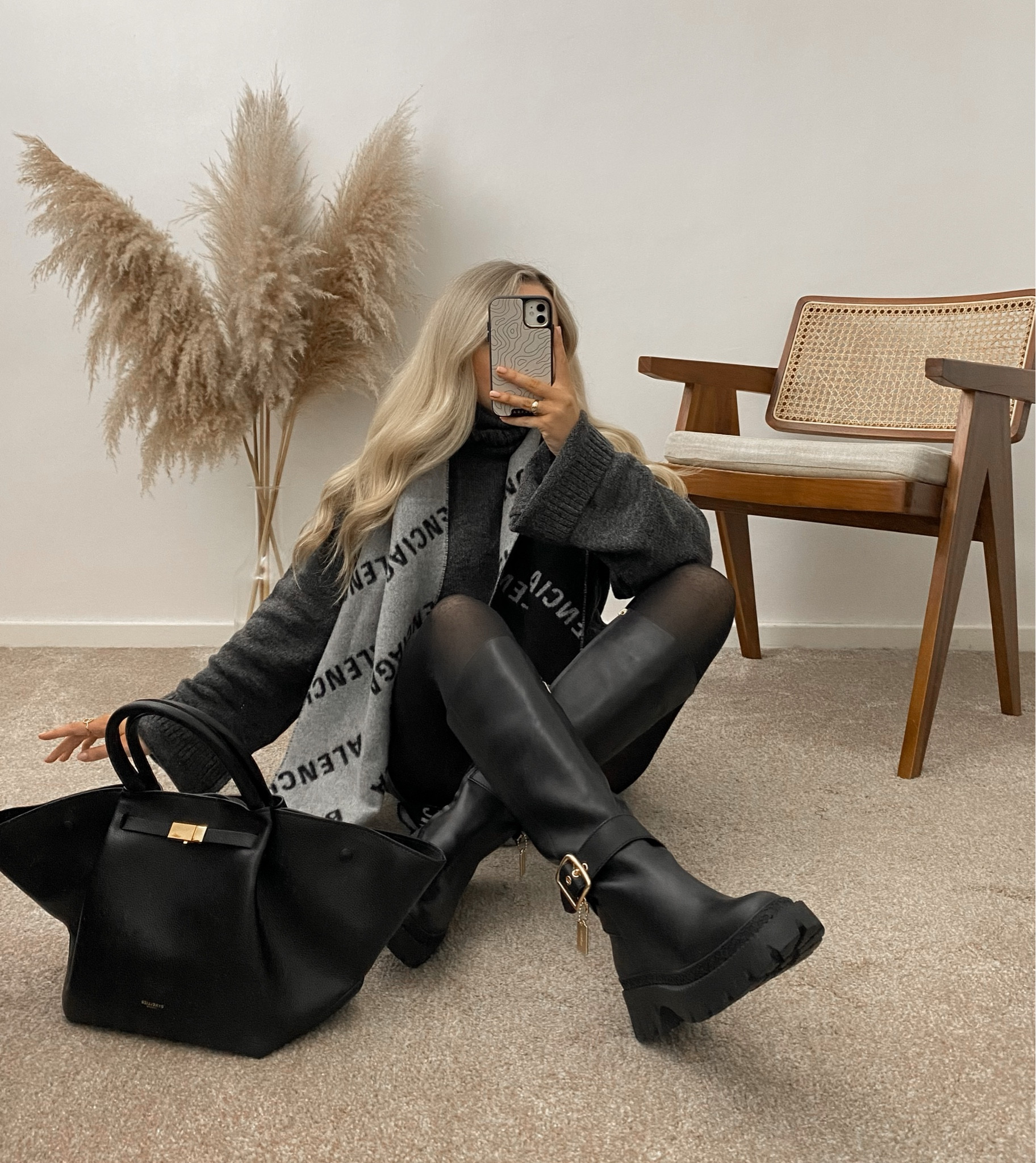 balenciaga intarsia scarf