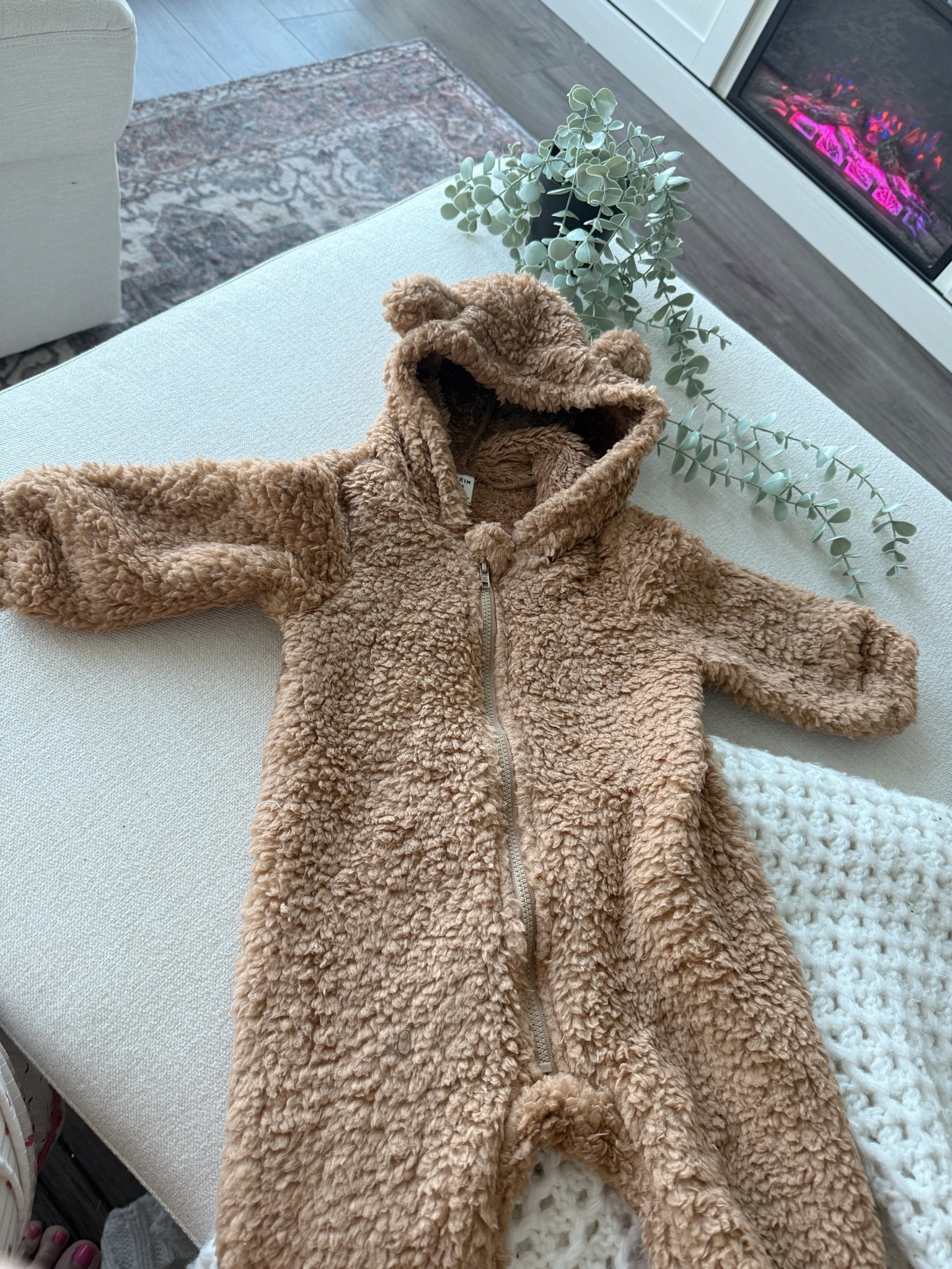 teddy bear Sherpa fuzz’s zip up

#LTKcanada #LTKbaby #LTKgiftguide