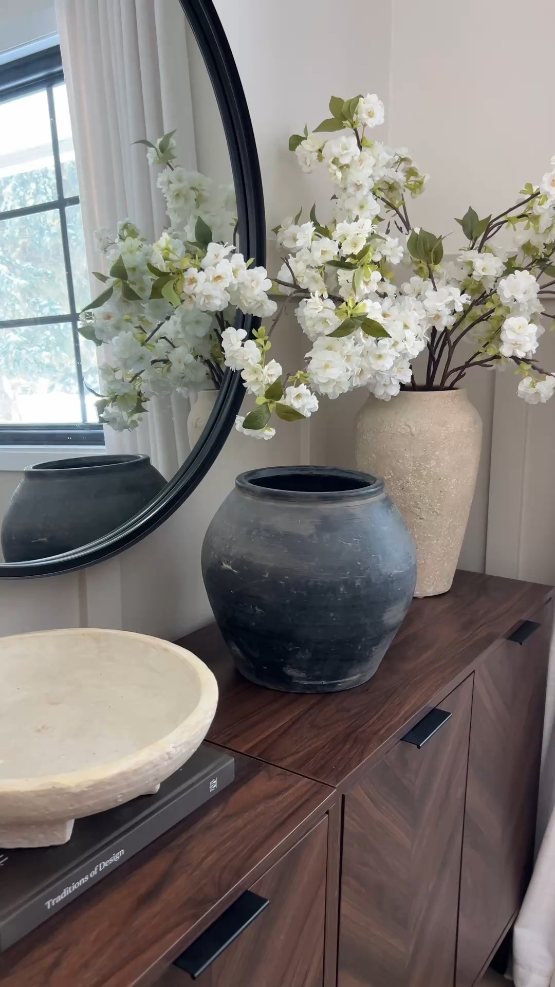 How I’m transitioning my home between seasons and it’s starting to look a little bit like spring in here ☺️

#LTKSeasonal #LTKHome