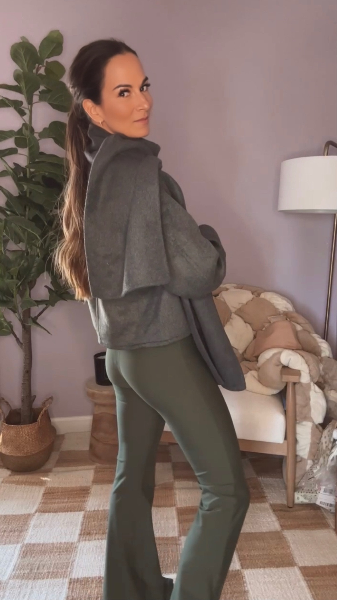 You guys!!! The rest of my pieces arrived from the Abercrombie + Kathleen Post YPB collection, and O-M-G, they fit like a glove!  Was never a fan of the split ankle pants until now 🫶🏼⚡️🖤 So good, I ordered black too!  And these outwerwear pieces 🤌🏼🤌🏼🤌🏼 Yes Yes Yes!!

Tank: @abercrombie size S
Leggings/ @abercrombie size S short
Jackets: @abercrombie size S
Sweatshirt: @abercrombie men’s size S
Shoes: @ugg 

🛍️link in bio to shop the looks ⚡️

#fitness #workout #yoga #yogi #healthylifestyle #fashion #blogger #fitnessmotivation #fit #getfit #gymmotivation #gymlife #gymrat #gymstyle #yogalife #yogastyle #influencer #fitnessinfluencer #ypb #aberceombie #abercrombiexkathleenpost #onesie #freepeople #crop #jacket #fallstyle #woolcrop 


#LTKstyletip #LTKGiftGuide #LTKfitness