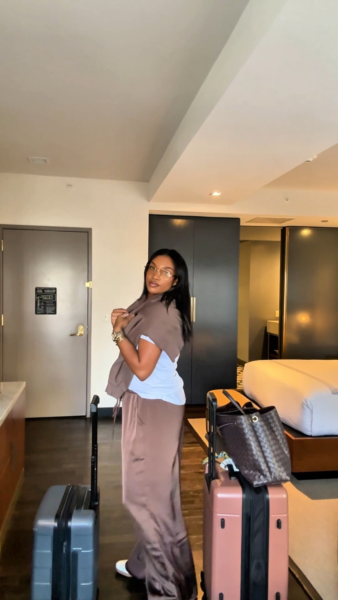 Airport Outfit, GRWM, Travel Outfit, OOTD , Satin Pants 

#LTKFindsUnder100 #LTKStyleTip #LTKTravel