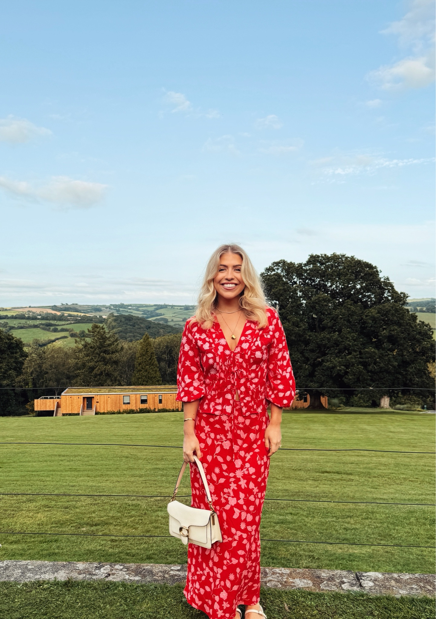A little red floral co-ord ❤️ love a matching set and this one is so perfect for Summer! #mango #coord #ladyinred

#LTKeurope #AugustBrandSpotlight #LTKsummer