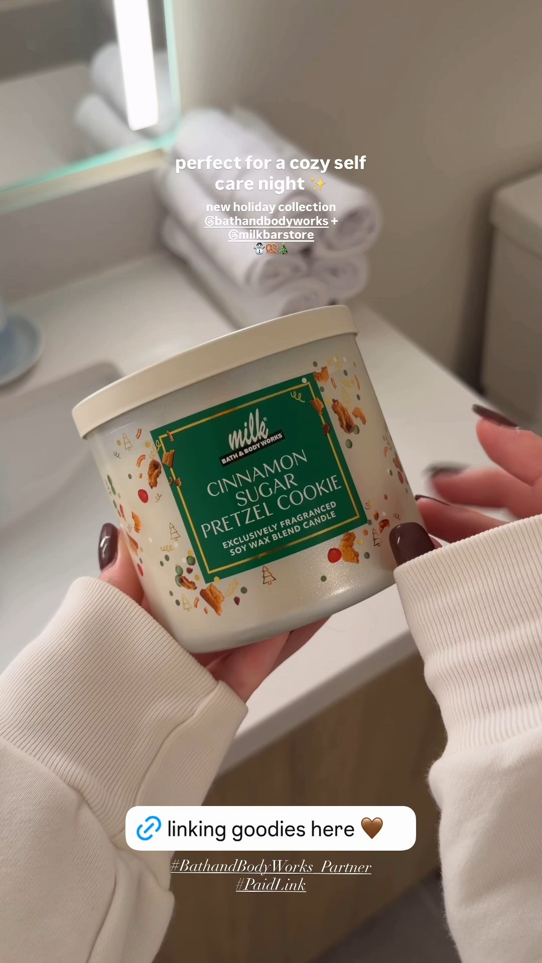 #BathandBodyWorks_Partner #paidlink the christmas collections are finally here! 🤭🤎✨ who else is getting excited for the holidays..

this new collection is from @bathandbodyworks and has the most incredible scent in ‘cinnamon sugar pretzel cookie’ 🍪🎄🥨 you guys have to try it. 

#selfcare #nightin #selfcarenight #nightroutine #routines #wellness #healthygirl