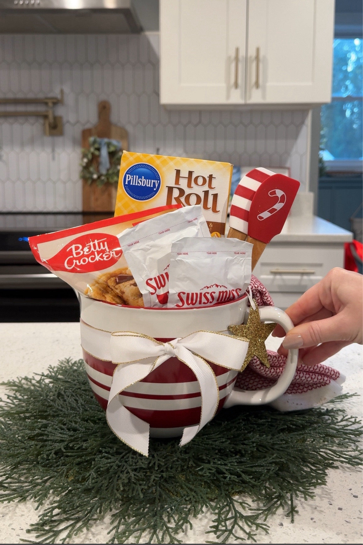 $25 last minute gift Christmas treat baking bundle 

#LTKSeasonal #LTKHoliday #LTKGiftGuide