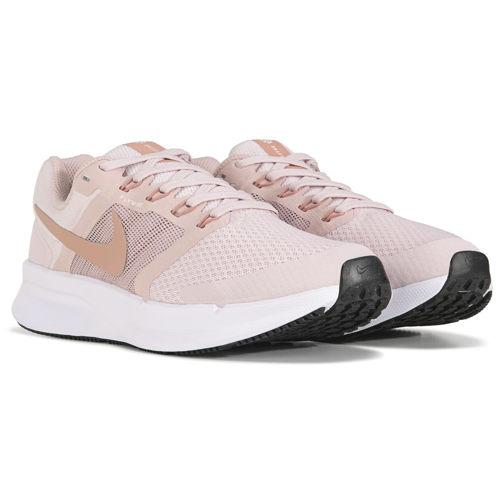 Women's Run Swift 3 Medium/Wide Running Shoe | Famous Footwear