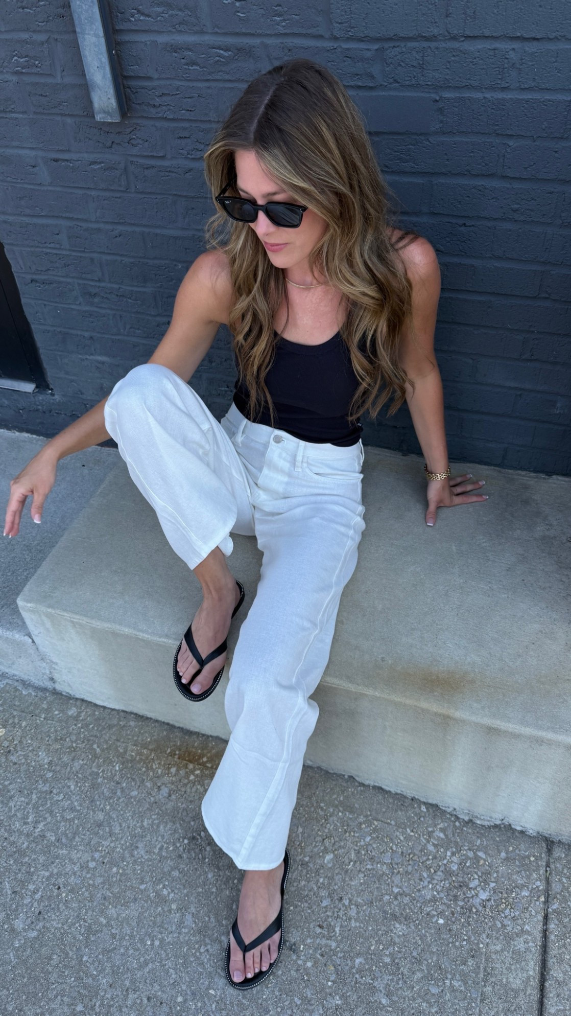 In love with these white linen pants! They’re on sale & come in different colors/patterns 🤍

#LTKootd #LTKSaleAlert #LTKSeasonal
