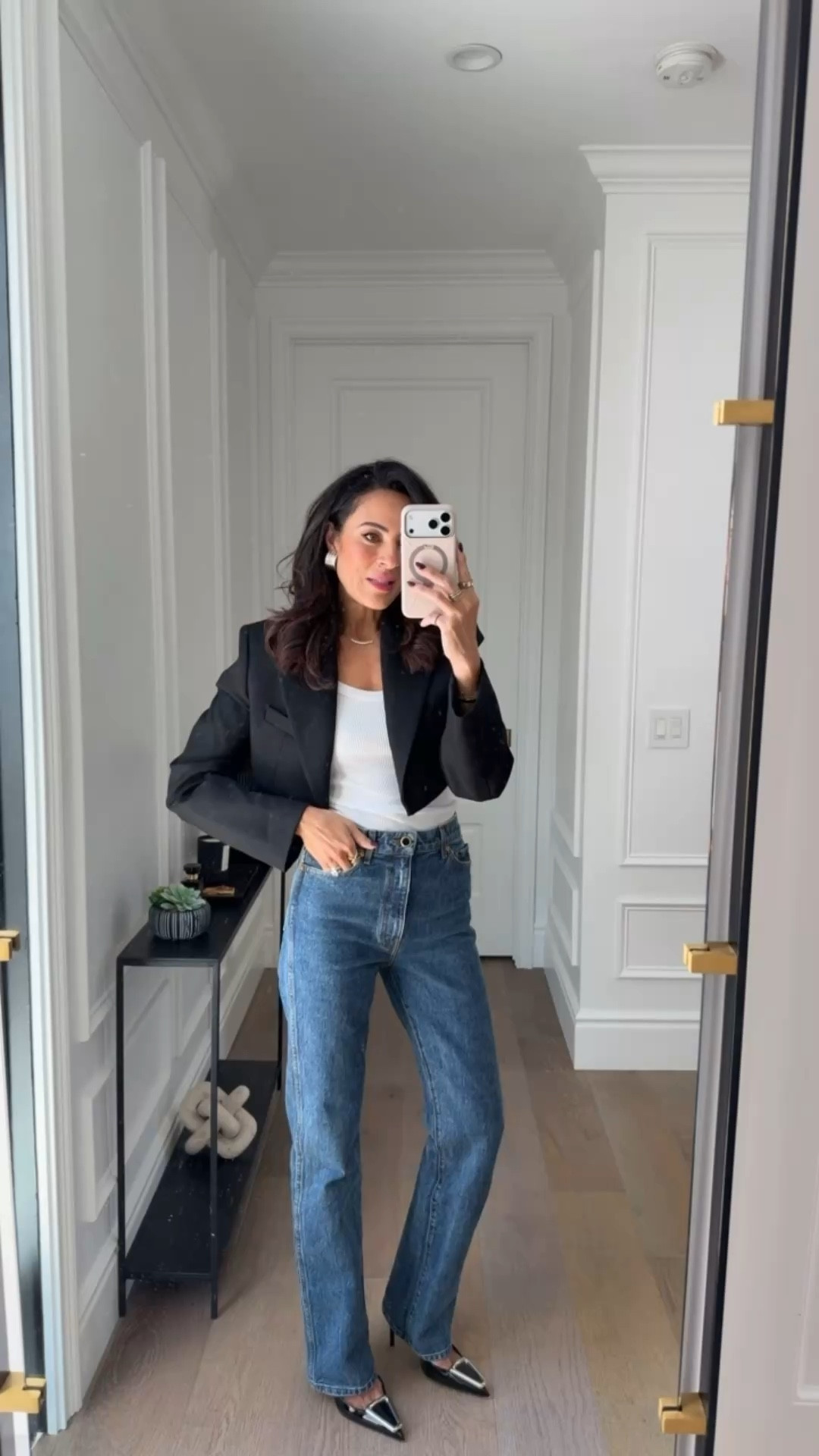 This crop blazer is perfection, it’s giving designer at a fraction! Size up in denim, runs small!  #nordstrompartner @nordstrom 

#LTKSeasonal #LTKOver40