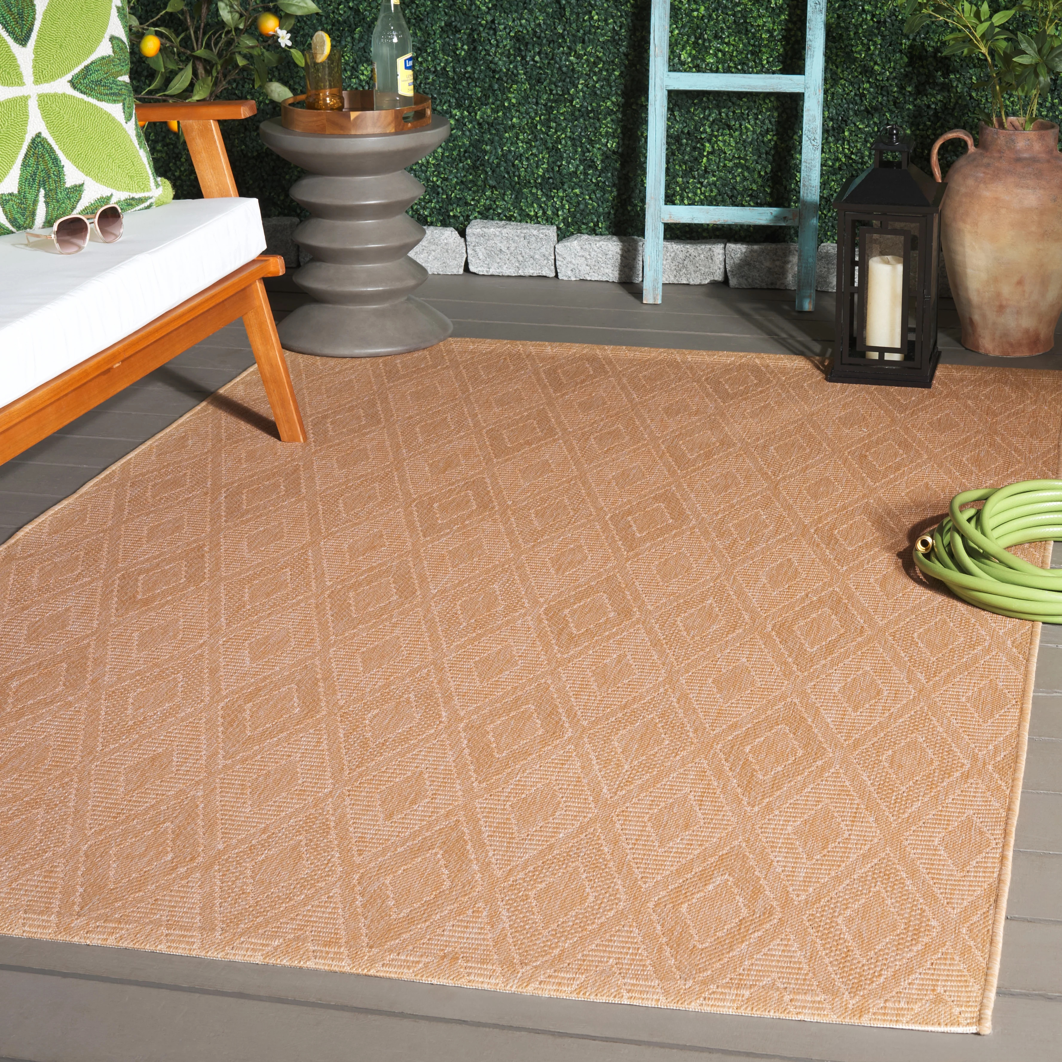 Safavieh Courtyard Teodor Geometric Indoor/Outdoor Area Rug, Natural, 5'3" x 7'7" | Walmart (US)