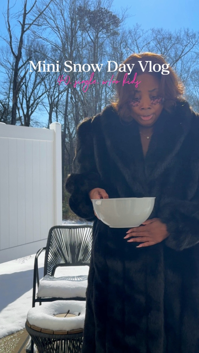 Spend the snow day with me | mini vlog 

#LTKOver40 #LTKBeauty #LTKdayinmylife