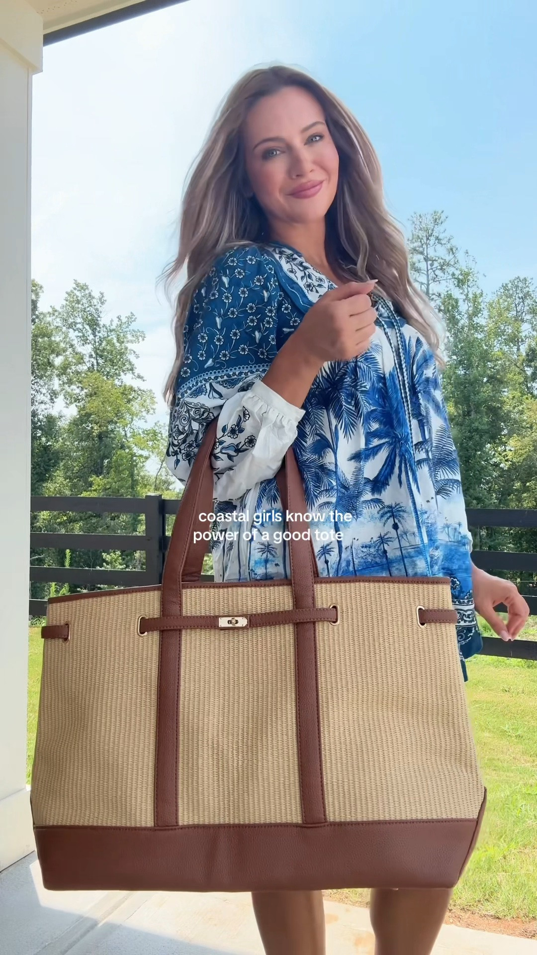 One bag for beach days, coffee runs, errands, mom essentials and everything in between. Coastal girl+busy mom approved 🤍

#CoastalStyle #EverydayTote #QuietLuxuryStyle #BeachToBrunch #CrownAndCoastal