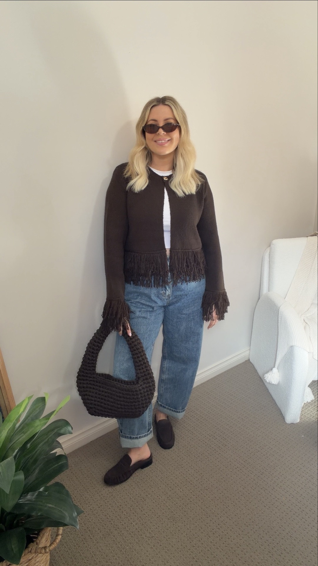 Saturday high tea OOTD ☕️🤎
Wearing my new fave fringe cardi, my Couleur Bags bag, F&N jeans and brown loafer mules ✨

I wear a size M In the cardi

#LTKaustralia #LTKautumn #LTKstyletip
