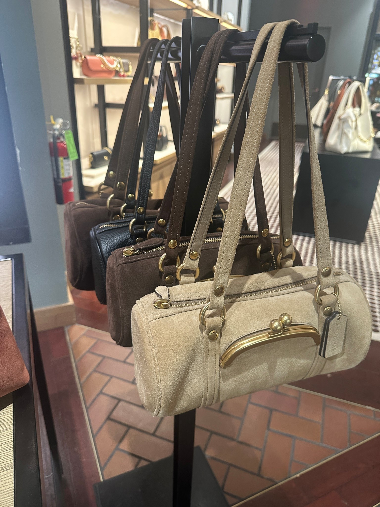 Kisslock Barrel Bag 