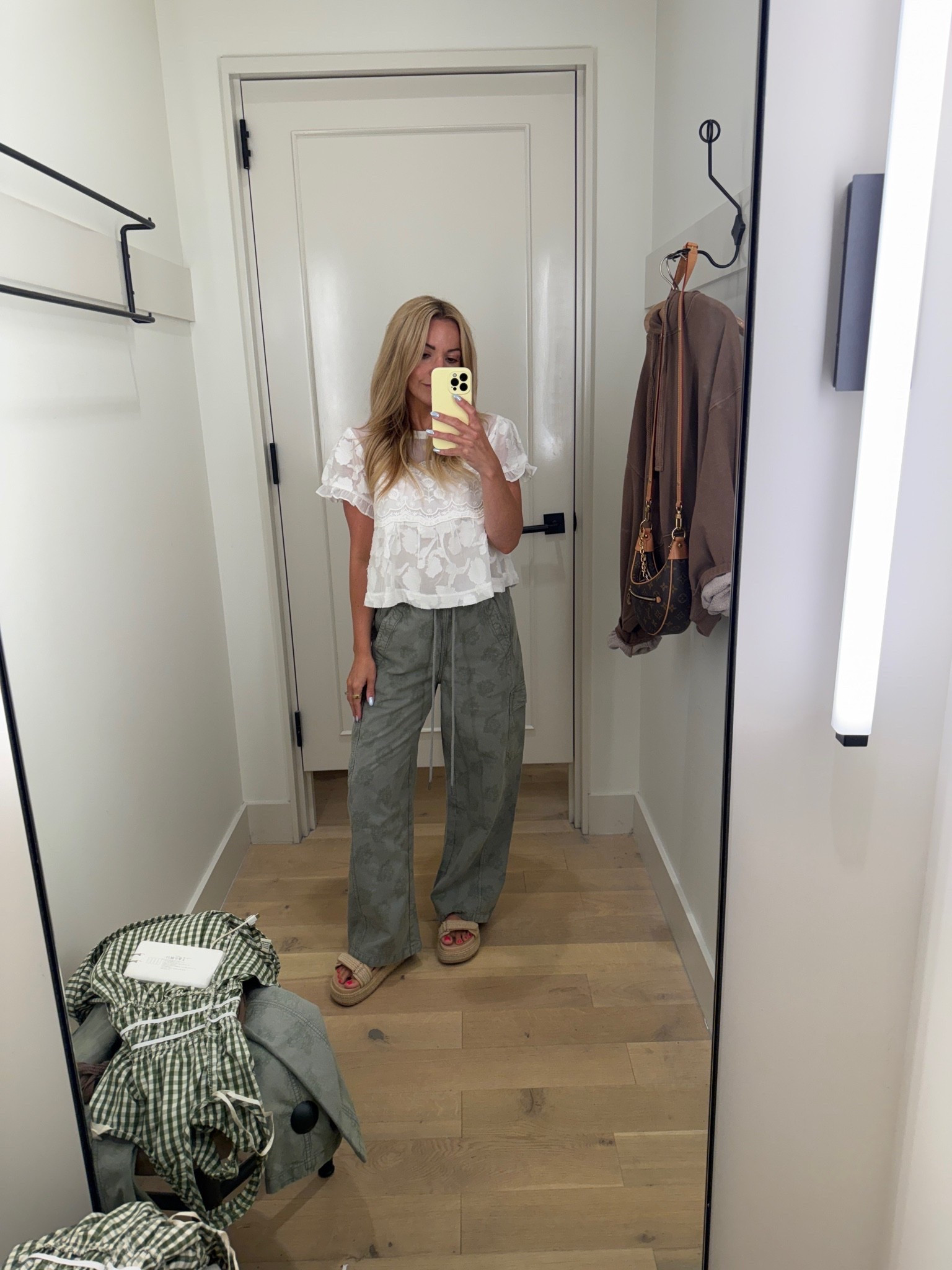 These barrel pants are such a comfy Fall staple! They’re a little long, so a platform is essential if you’re 5’4 or under like me. Love this white flowy top, it would look so cute with shorts too

#LTKmomlife #LTKdayinmylife #LTKootd