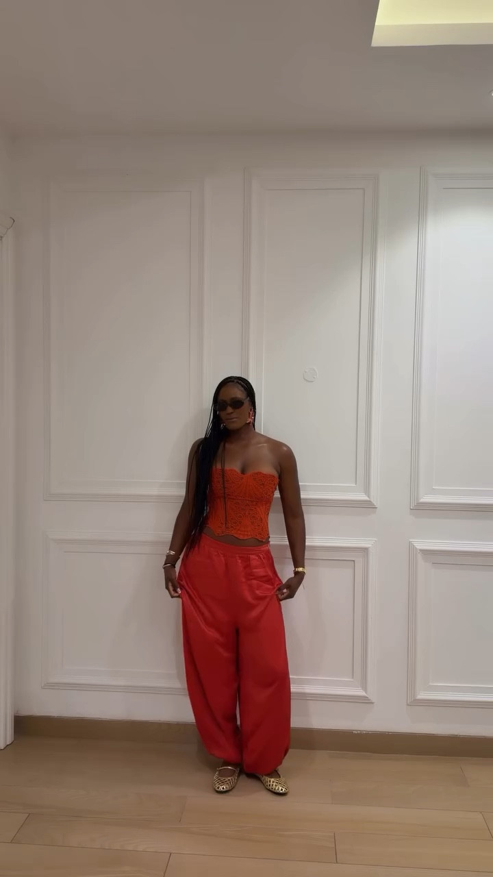 Spring is here 


#OutfitReelsCheck #FitCheckReel #MinimalFitCheck #OutfitCheckReels #ReelsFitCheck MinimalStyleReel FeminineFitCheck