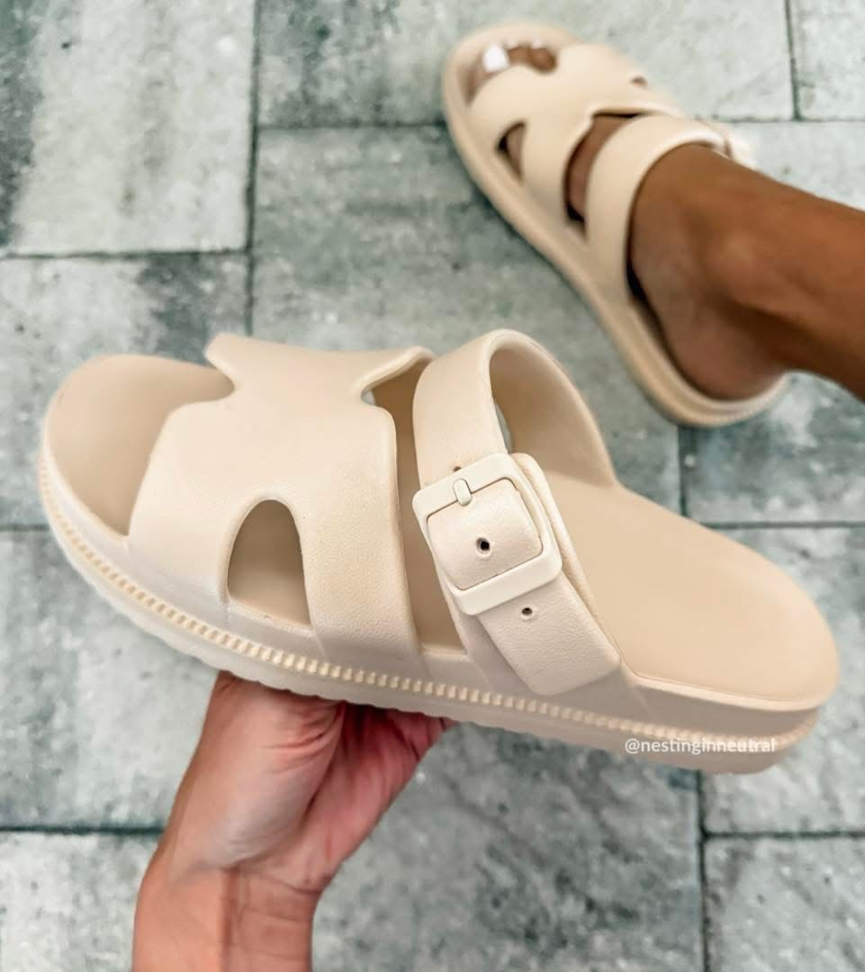 R A R E  D E A L - T O D A Y  0 N L Y!! ⭐️⭐️⭐️
These super cute and trending style sandals haven’t been on A m a z o n drop in so long! Crazy comfy and come in six colors. 

Sandals, summer, vacation, essentials 

#LTKActive #LTKSaleAlert #LTKTravel
