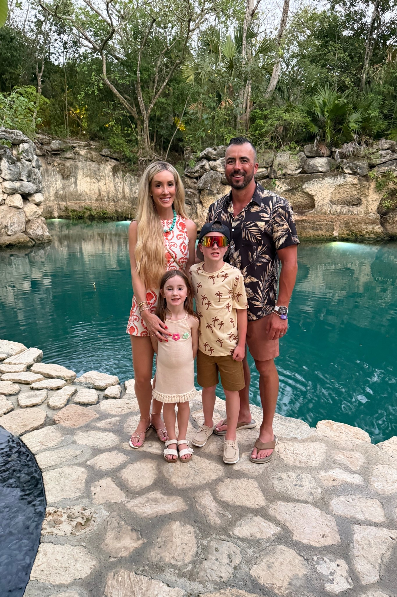 Family vacay looks!

#LTKdayinmylife #LTKTravel #LTKKids