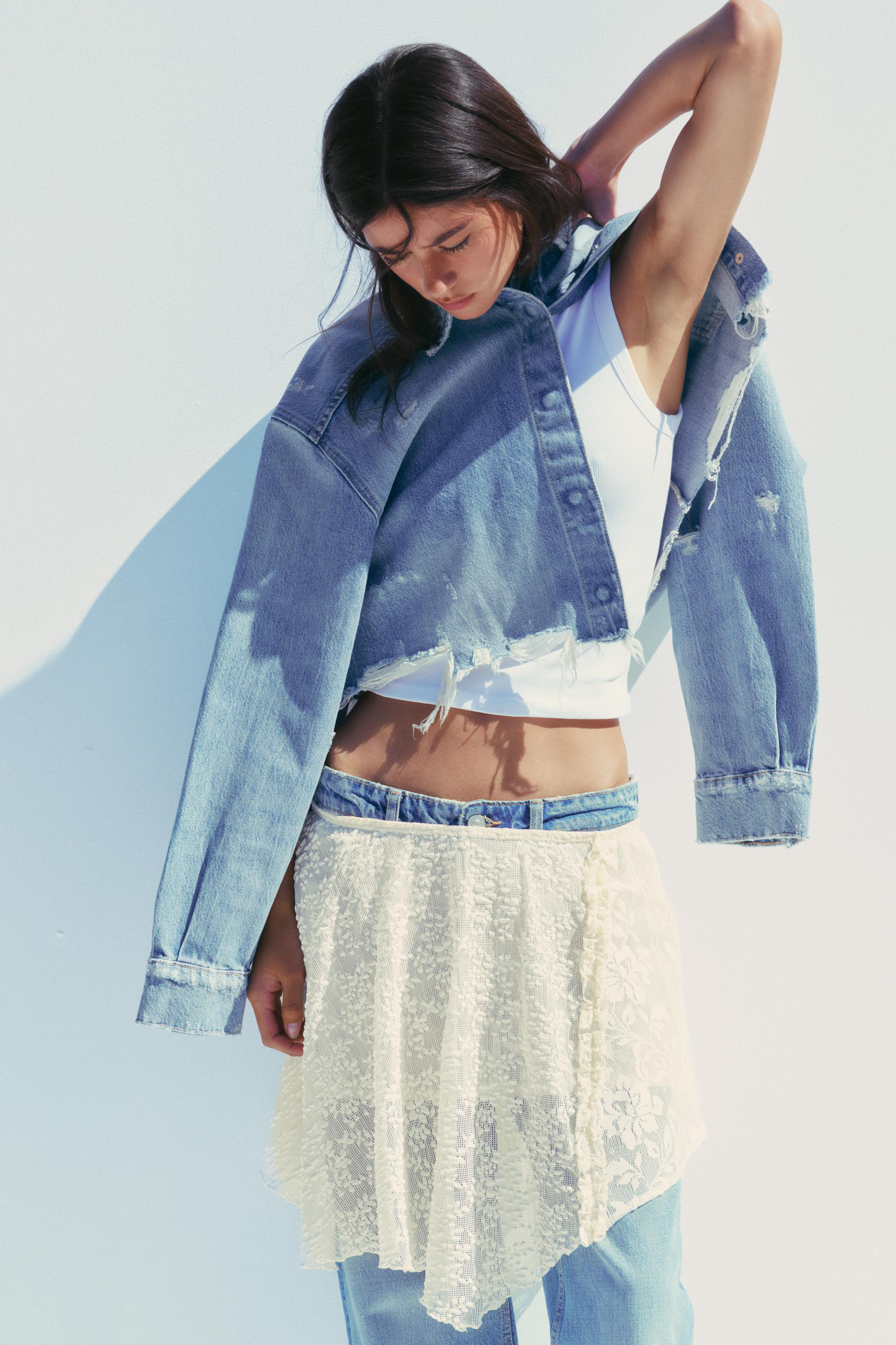 ASYMMETRIC LACE MINI SKIRT | Zara UK