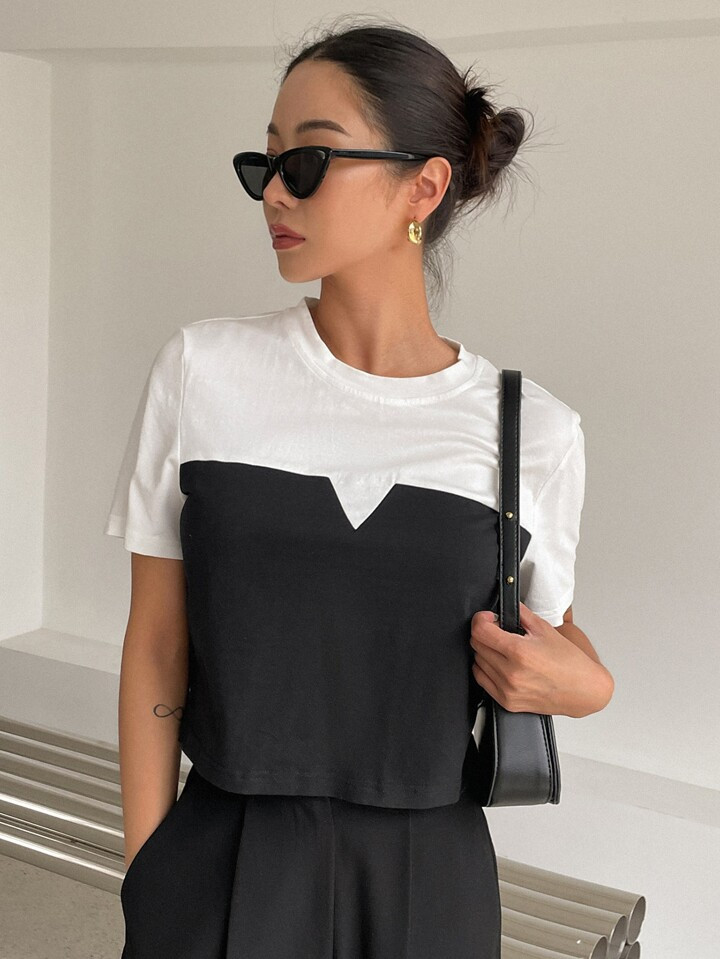 DAZY Colorblock Round Neck Tee | SHEIN