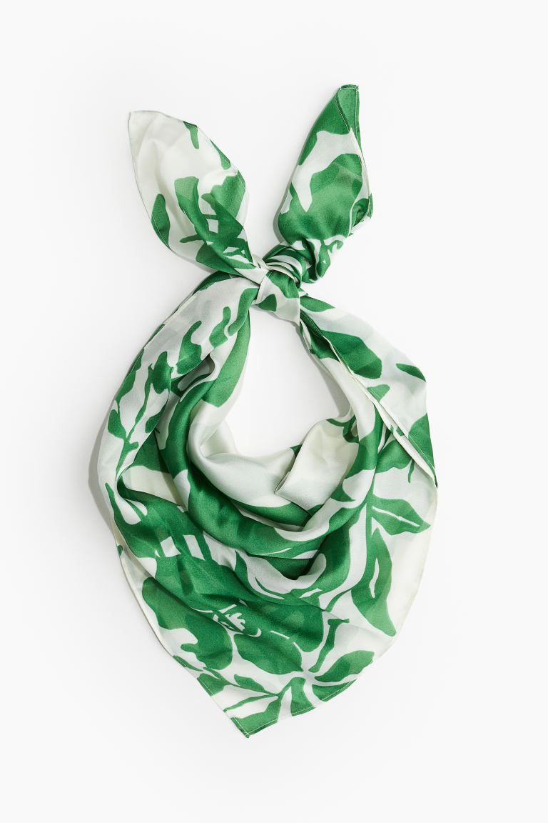 Patterned Scarf - Green/floral - Ladies | H&M US | H&M (US + CA)