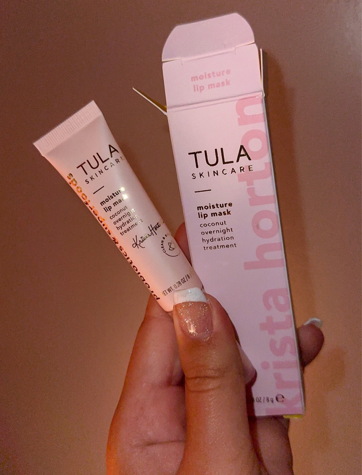 This lip mask is so good! 🥥
#tulaskincare #kristahorton #sephora #lipmask

#LTKbeauty