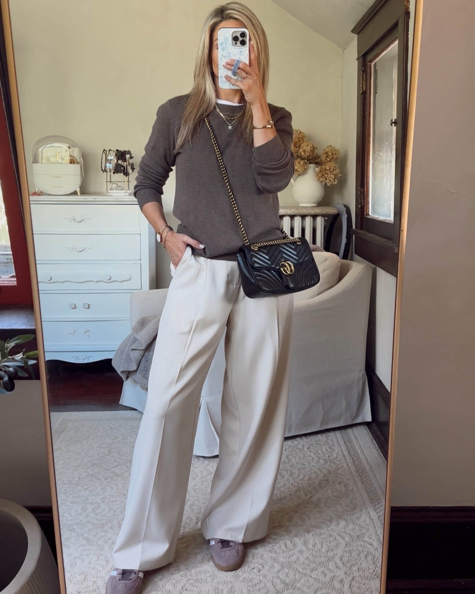 Amazon trouser outfit
Small in sweater
Medium in pants but need a small. They run big!