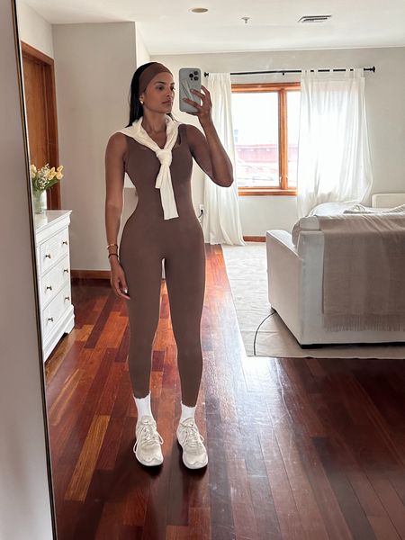 Brown power ranger 

OLCHEE Womens Workout Rompers Jumpsuits Seamless Ribbed Yoga Gym One Piece Sleeveless Square Neck Tank Top Leggings Unitard

#workout #onepiece #jumpsuit #

#LTKWorkwear #LTKTravel #LTKGiftGuide
