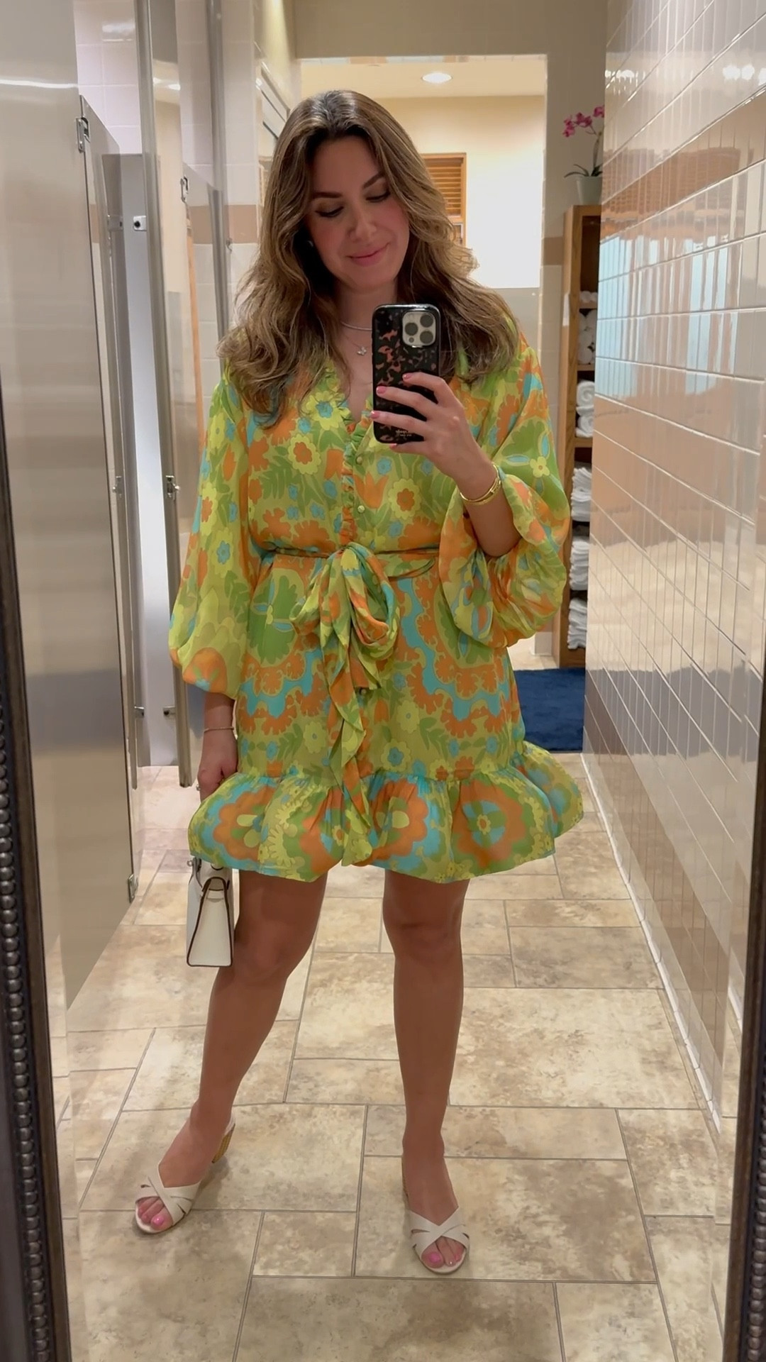 A cute little floral dress for spring 🌼✨