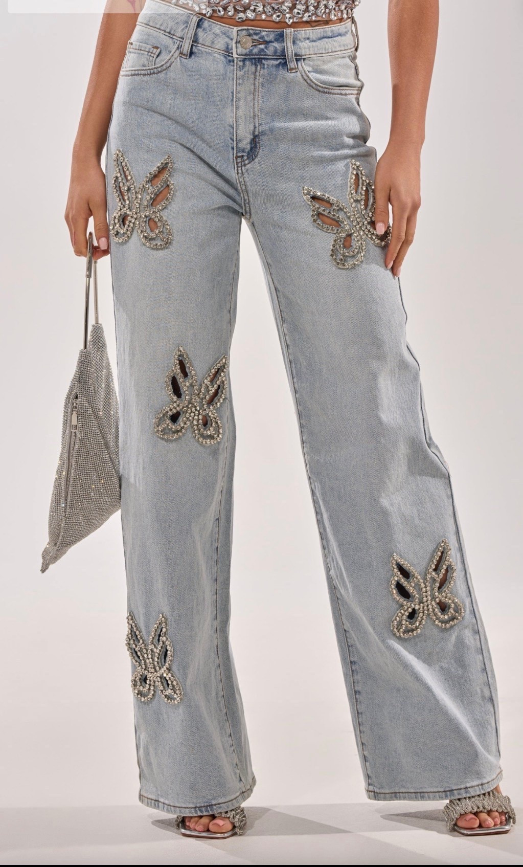 Akira-RHINESTONE BUTTERFLY CUTOUT DENIM JEANS #ltkjeans

#LTKootd #LTKSaleAlert