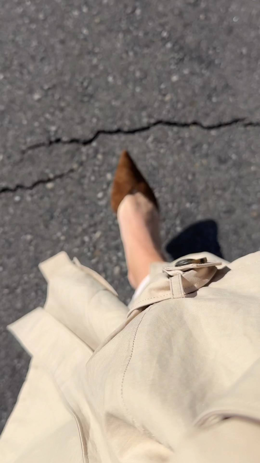 Haven’t found a mule I love more than these #mules #brownsuede #kittenheel