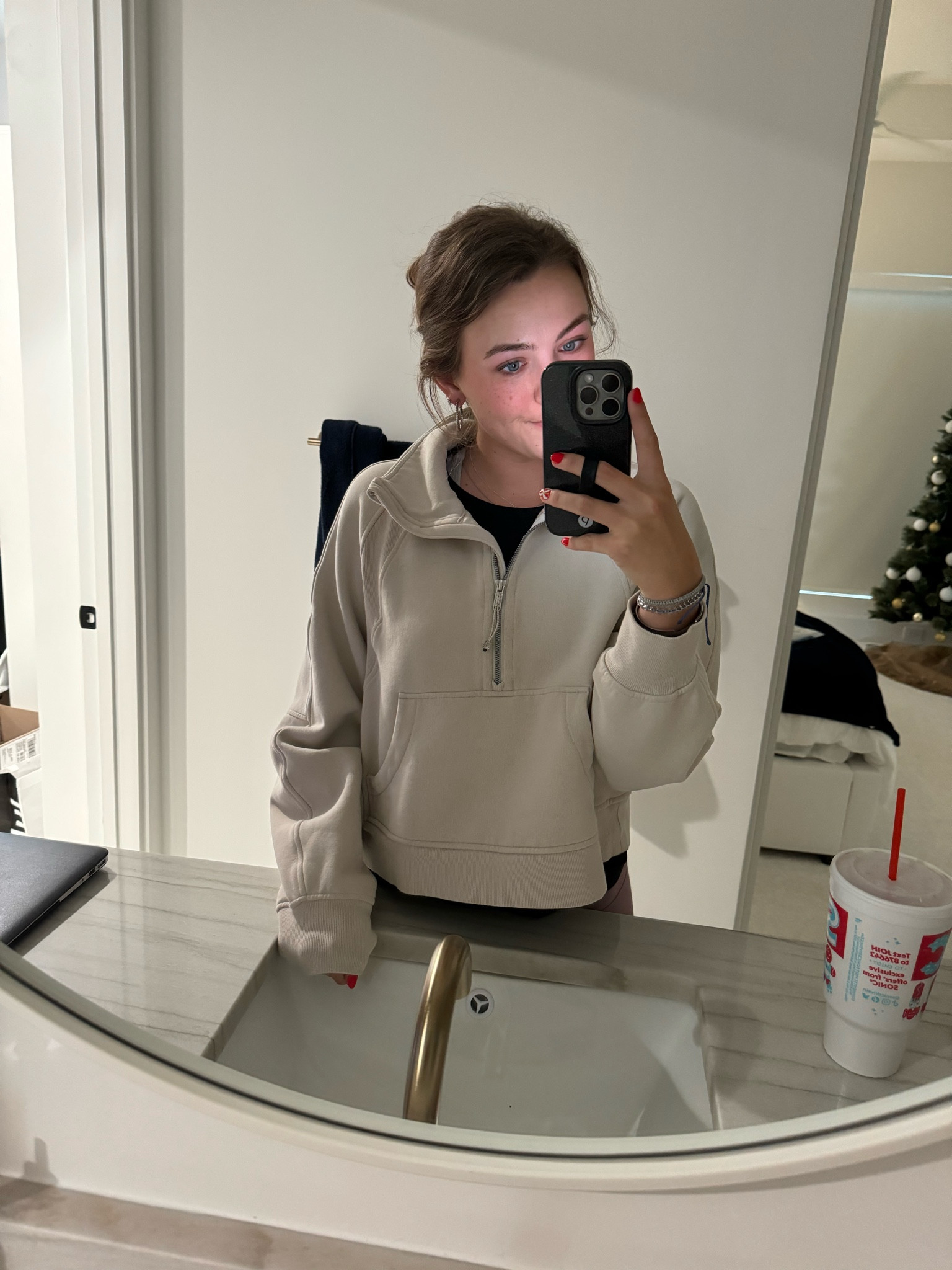 Scuba hoodie !!!!

#LTKfindsunder100 #LTKHoliday #LTKsalealert