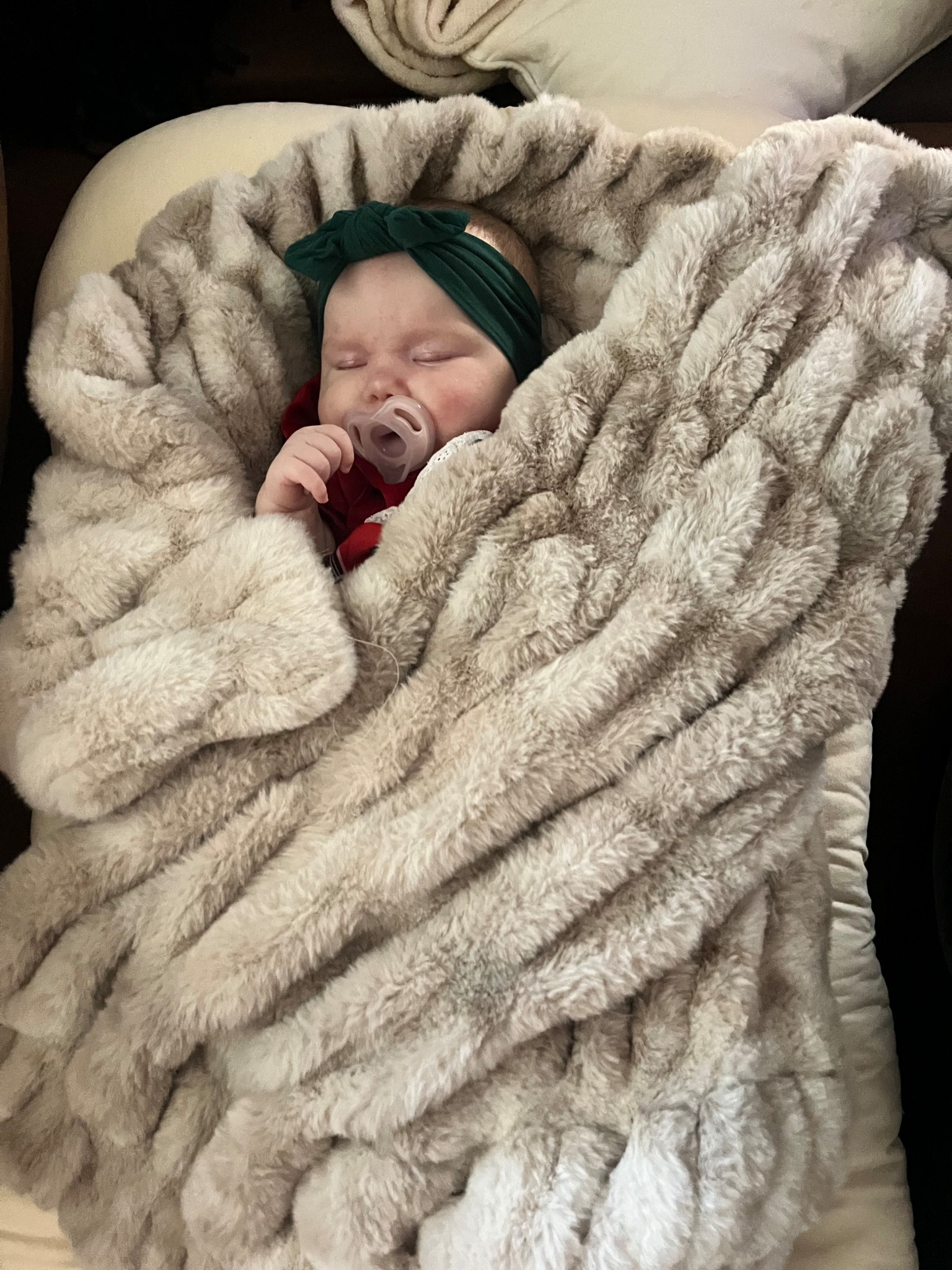 The comfiest baby blanket!! 

#LTKBaby #LTKHoliday #LTKGiftGuide