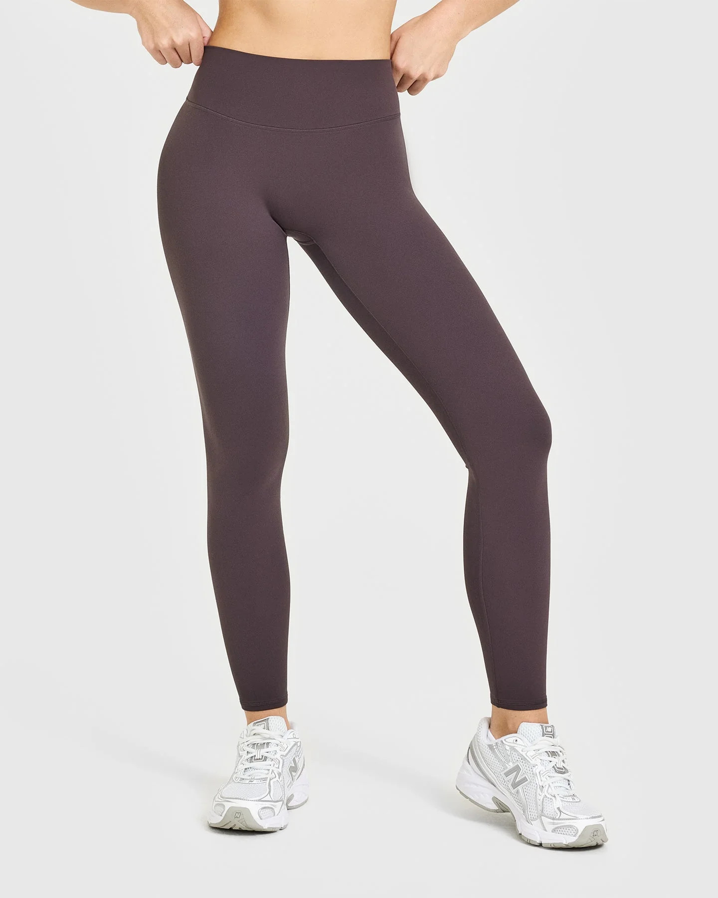 SoftMotion™ High Waisted Leggings with White Logo 
 Dark Umber Brown | Oner Active (UK / US)