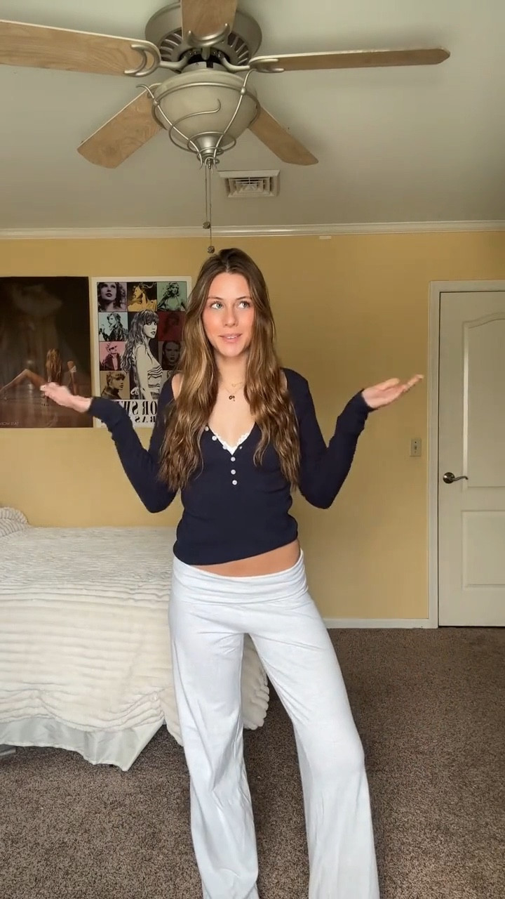 Comfy spring outfit idea!
#springoutfit2026

#LTKSpringSale #LTKSeasonal #LTKSaleAlert