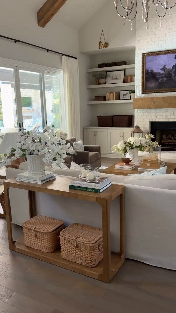 In love with our Haven console table!

#LTKSeasonal #LTKHome