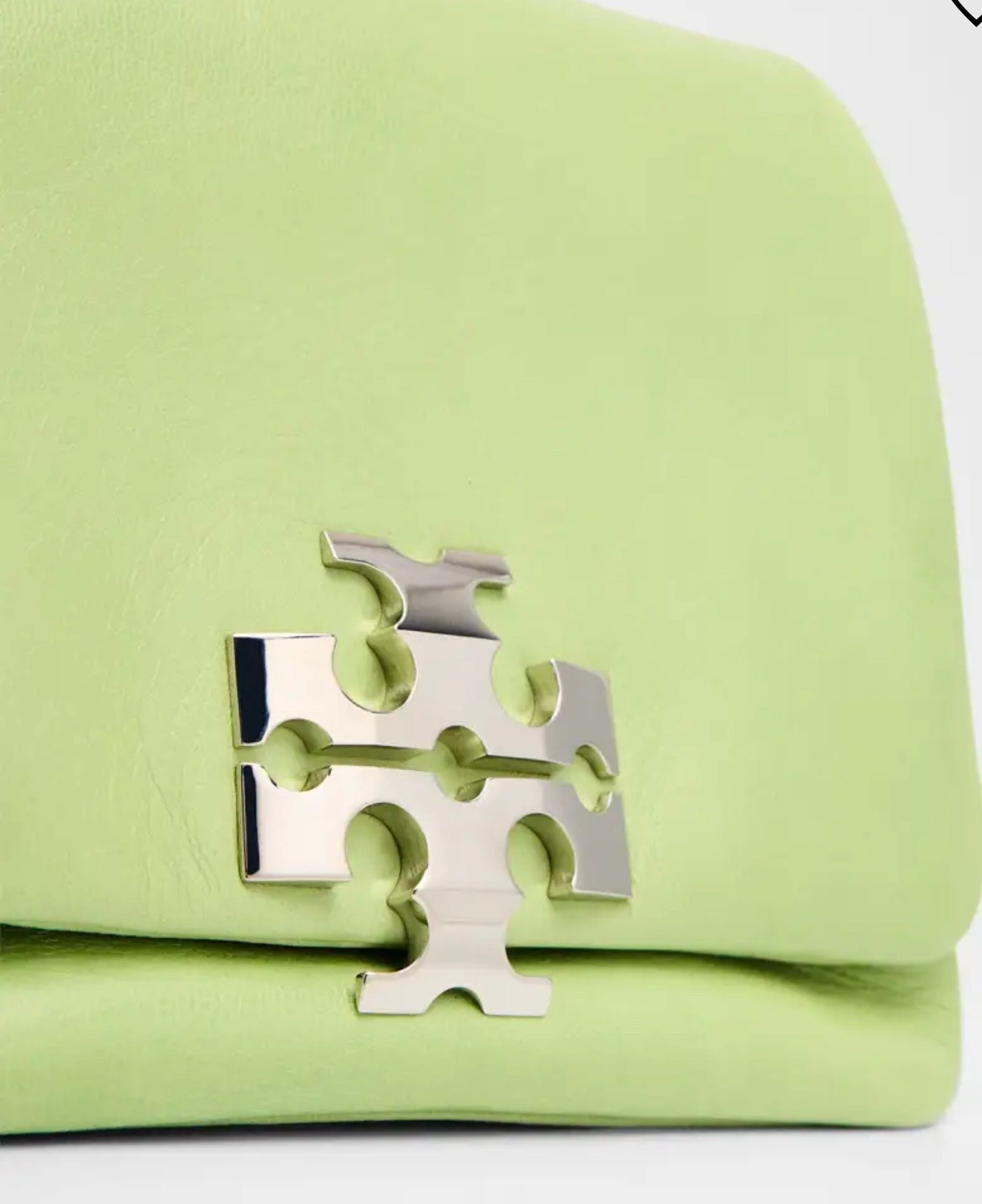 Tory Burch
Charlie Leather Crossbody Bag


#LTKWorkwear #LTKGiftGuide #LTKHoliday