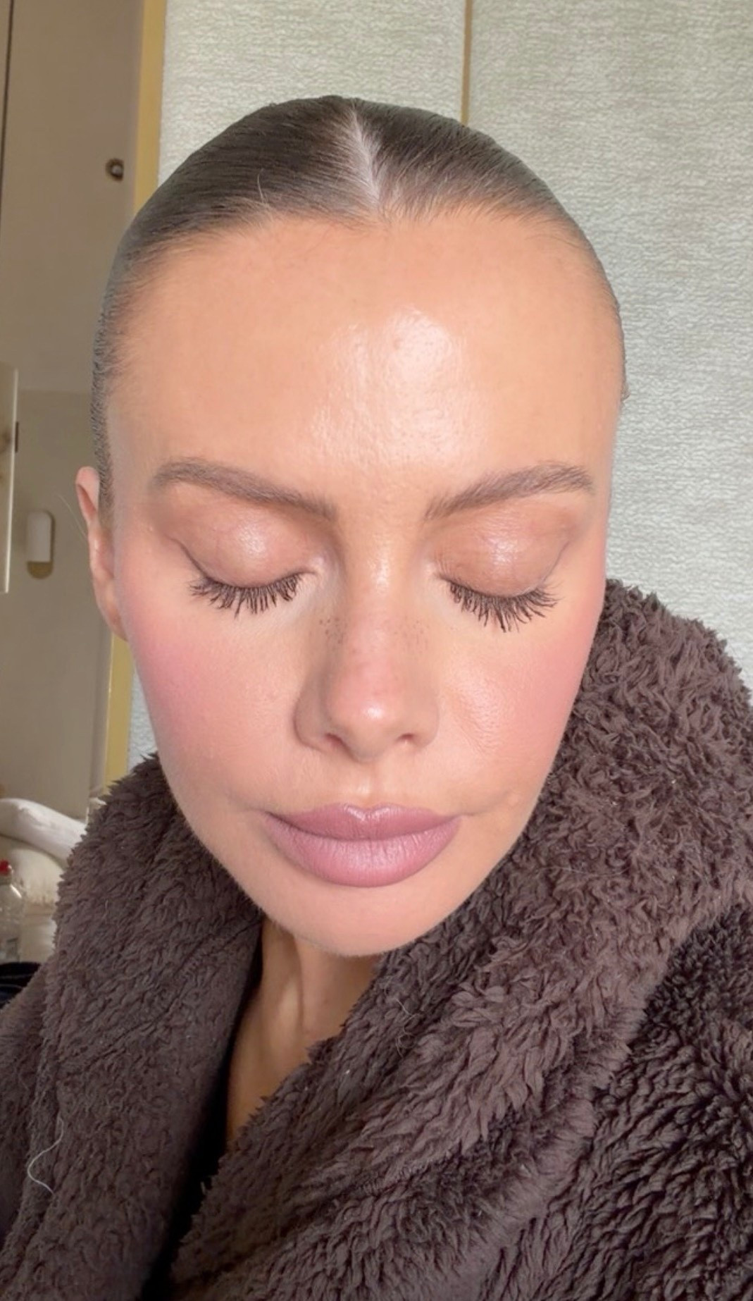 Cannot get over how much my lashes have grown since I started using the Rehab lash & brow serum!! I also seem to be growing so many new ones!! I’ve been using it for a few weeks now and I’m loving it. It is prostaglandin free which is amazing!! I’ll keep you posted as I continue to use it but so far wow I love it!! 🤍

Currently OOS 😭

#LTKbeauty #LTKeurope #LTKuk